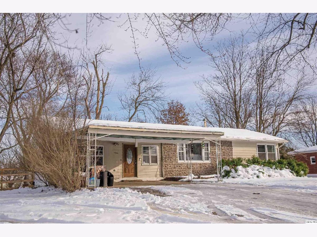  For Sale Quincy Illinois, 700 66th