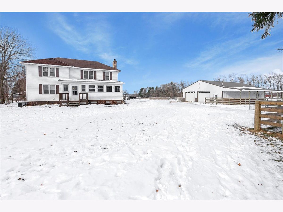  For Sale Harvard Illinois, 21626 Oak Grove Road