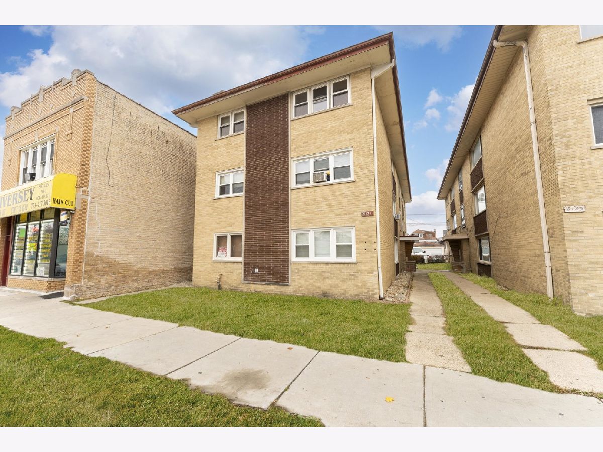  For Sale Chicago Illinois, 5121 Diversey Avenue