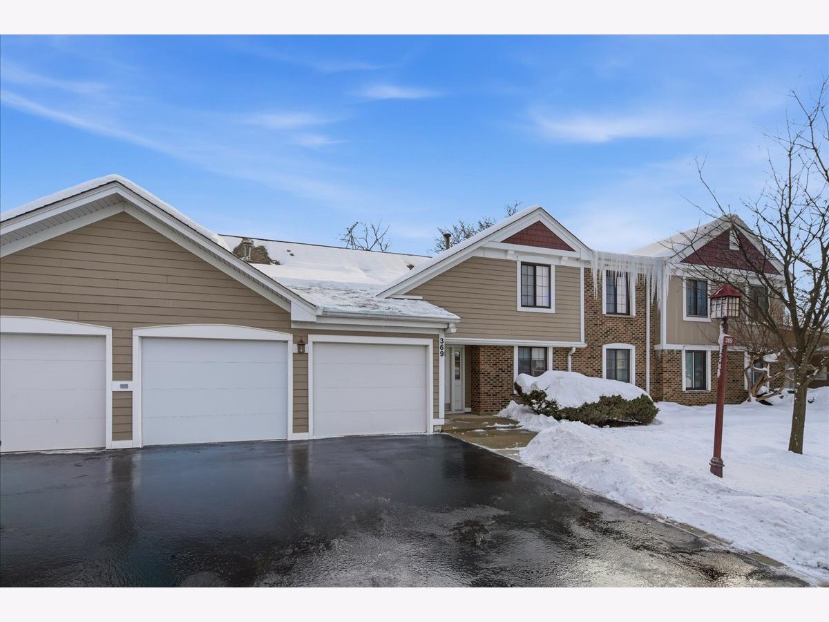 Condos & Townhomes For Rent Lexington Green Schaumburg Illinois, 369 Heather