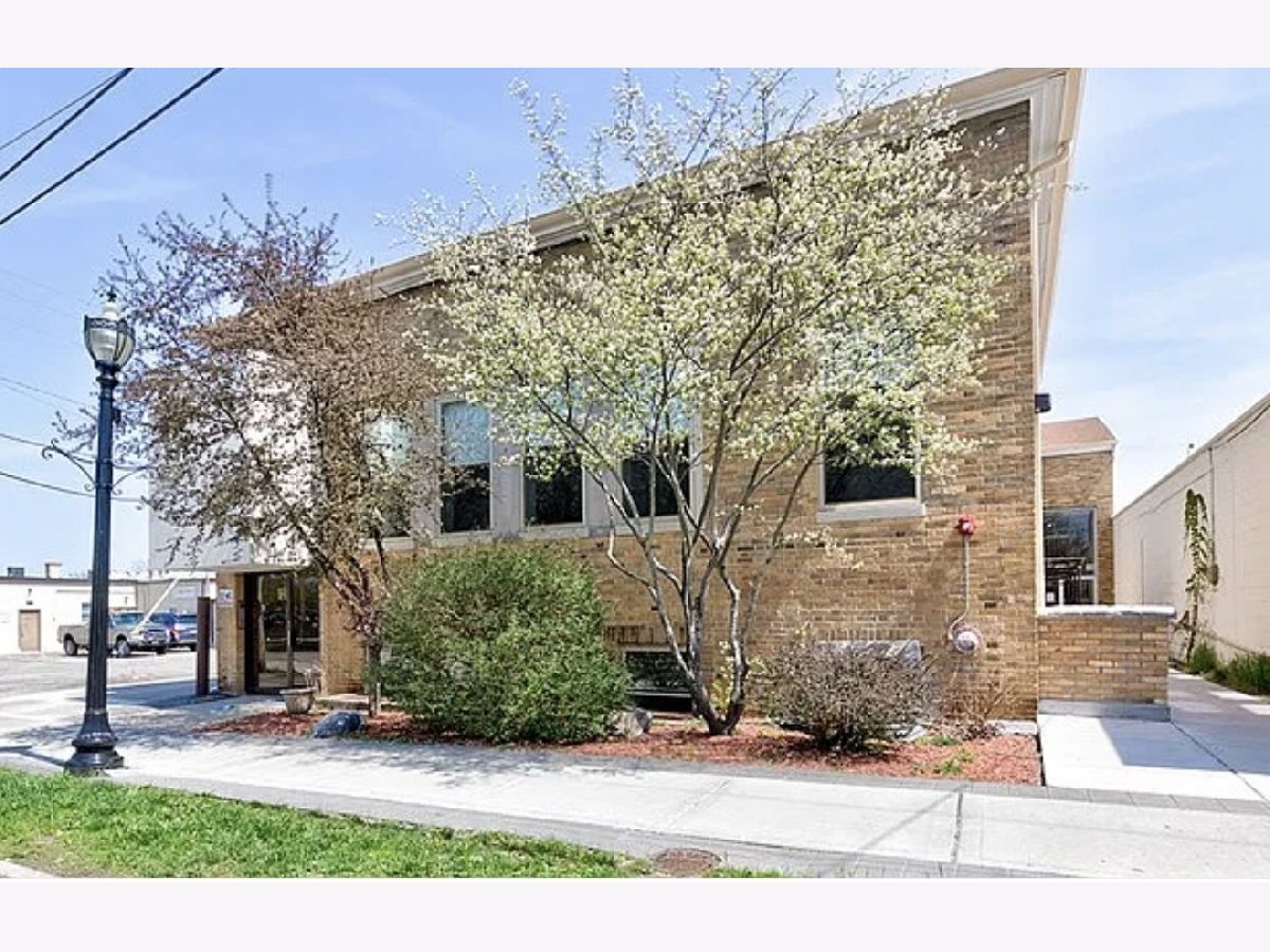  For Rent Crystal Lake Illinois, 95 Grant