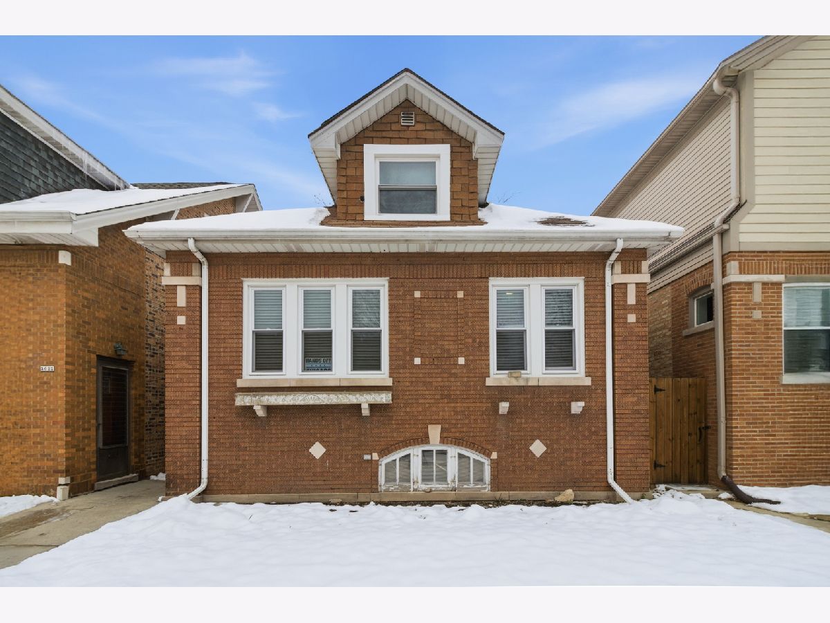  For Sale Chicago Illinois, 3024 Long Avenue