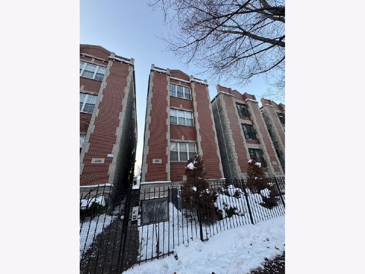  For Rent Chicago Illinois, 2315 Harrison