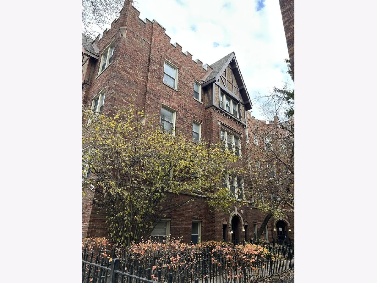  Rented Chicago Illinois, 4957 Whipple