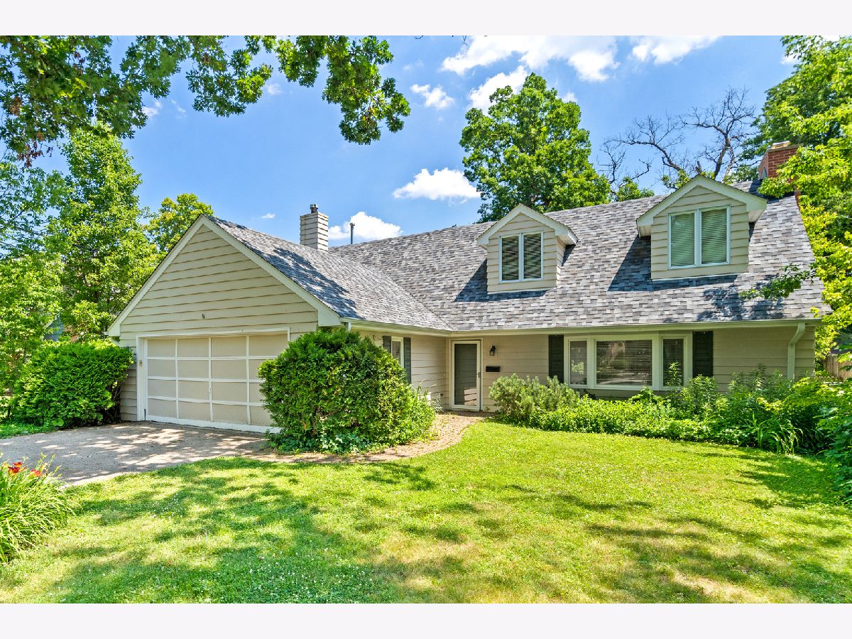  For Sale Lake Bluff Illinois, 321 Newman Court