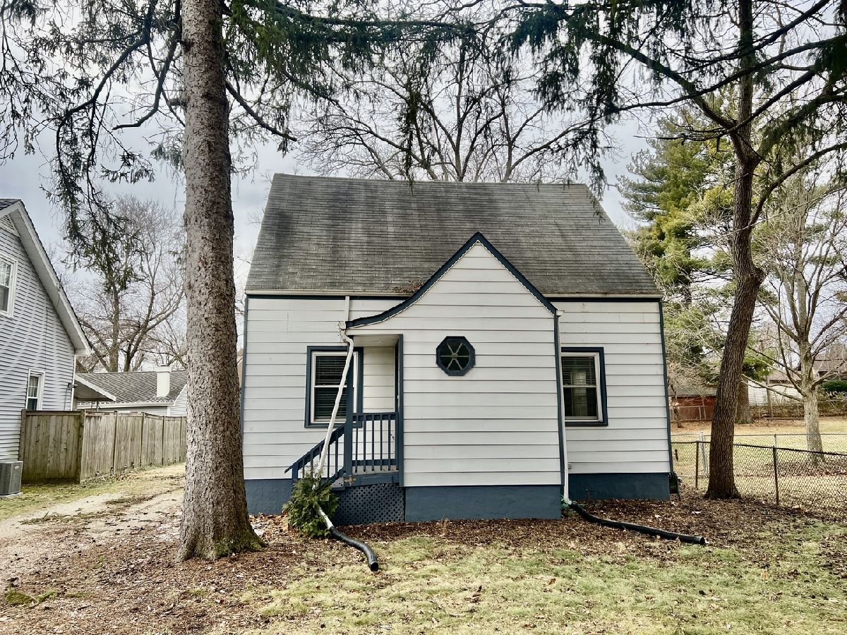  For Sale Warrenville Illinois, 28w471 Batavia Road