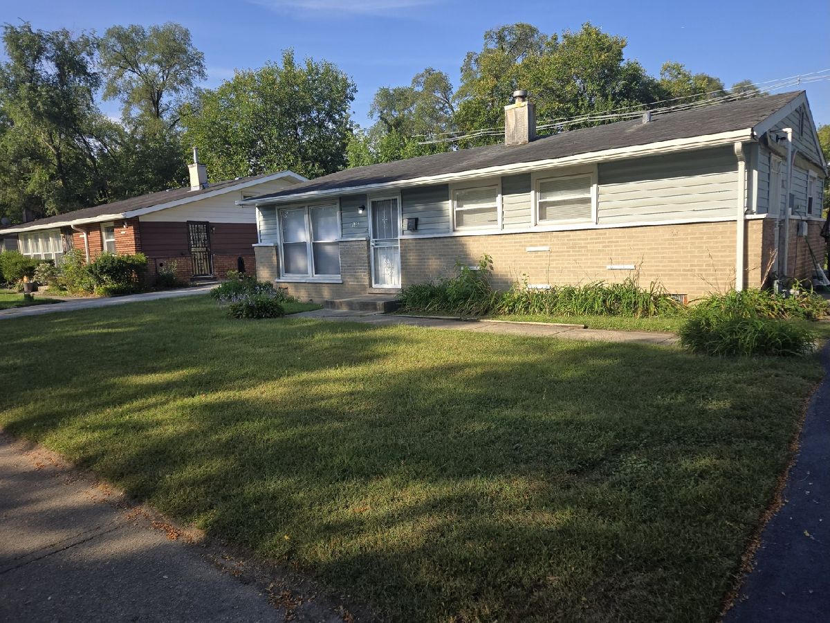  For Sale Markham Illinois, 16358 Plymouth Drive