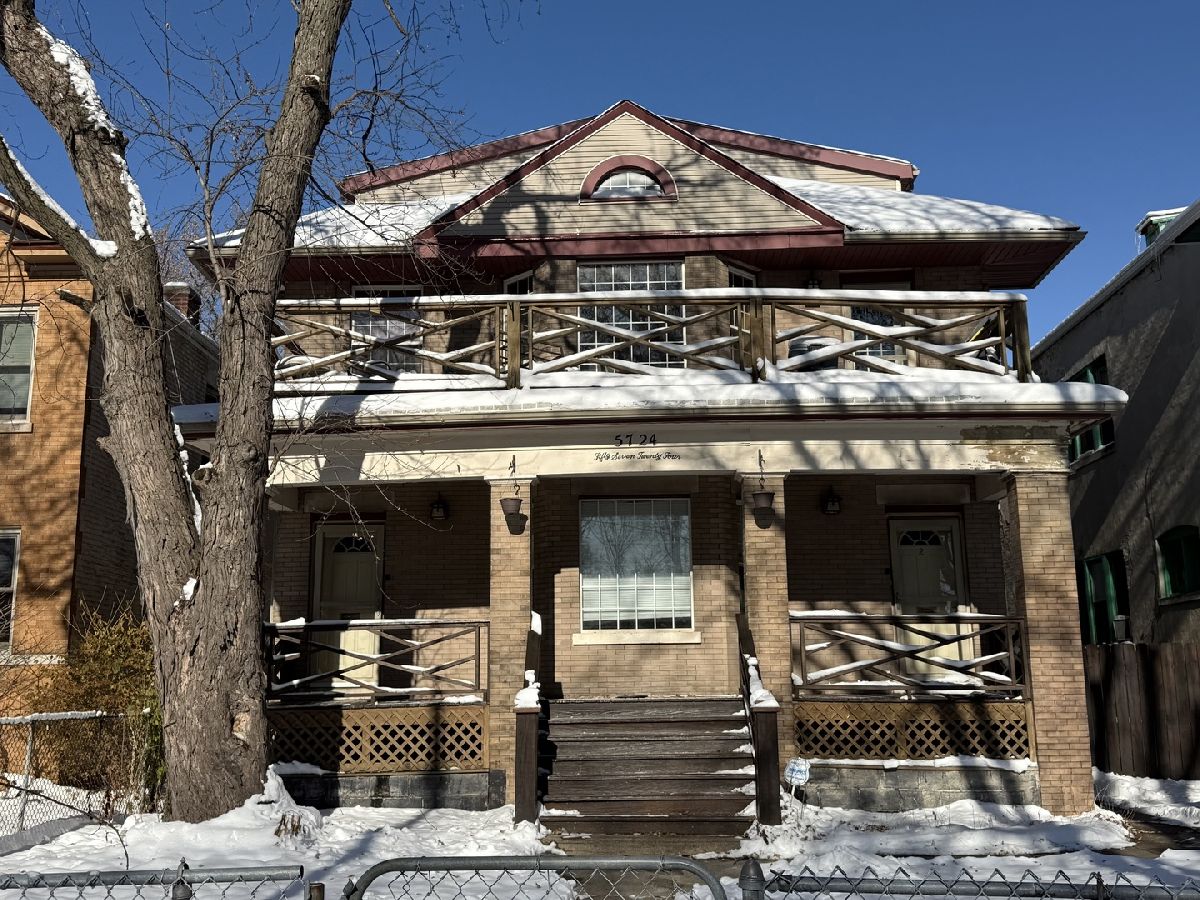  For Sale Chicago Illinois, 5724 Lake Street