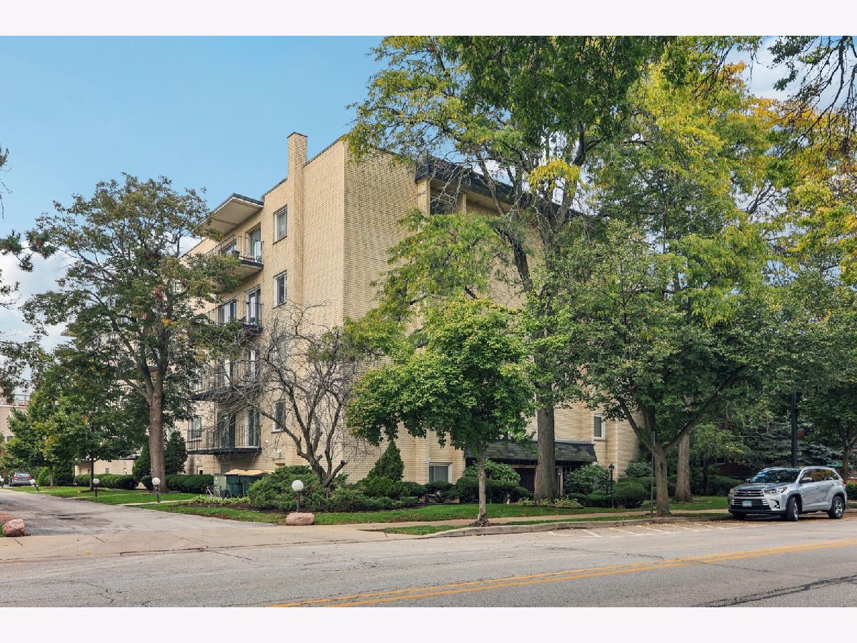  For Sale Morton Grove Illinois, 8650 Ferris Avenue