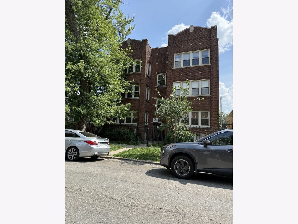  For Sale Chicago Illinois, 4027 Crystal Street