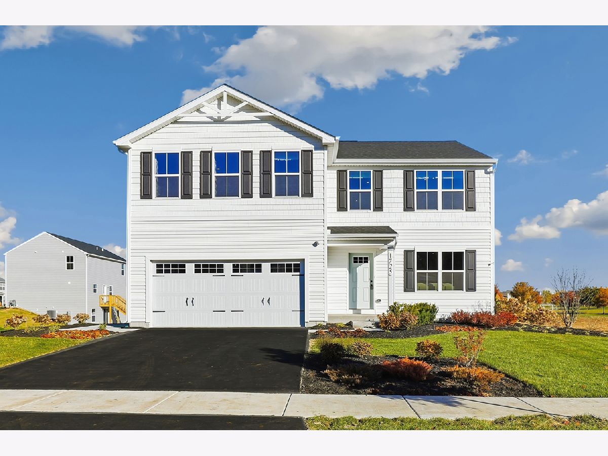  For Sale Dekalb Illinois, 1725 Sunglow Lane