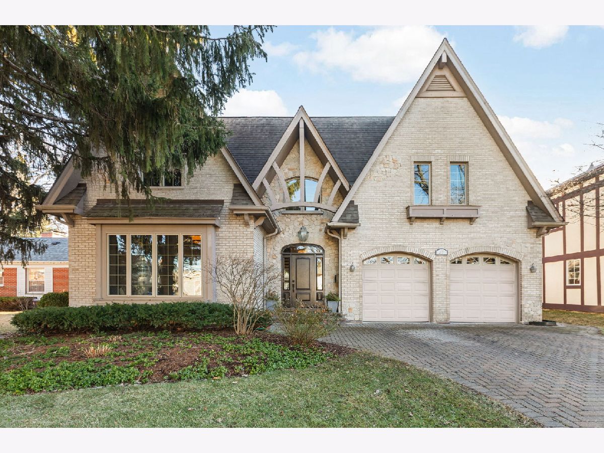  For Sale Wilmette Illinois, 2611 Laurel Lane