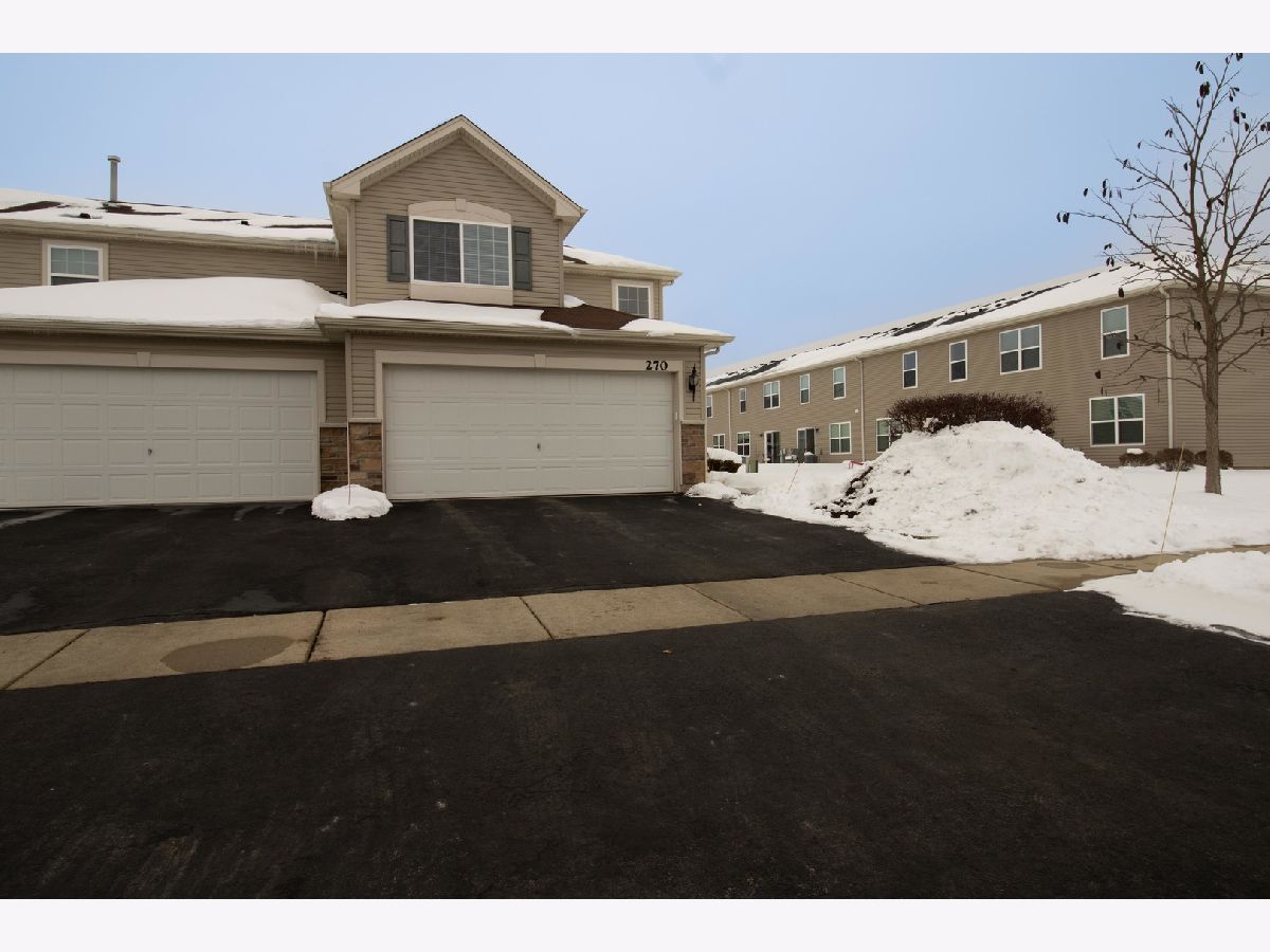 Homes & Townhomes & Condos For Sale Apple Creek Estates Woodstock Illinois, 270 Wildmeadow Lane