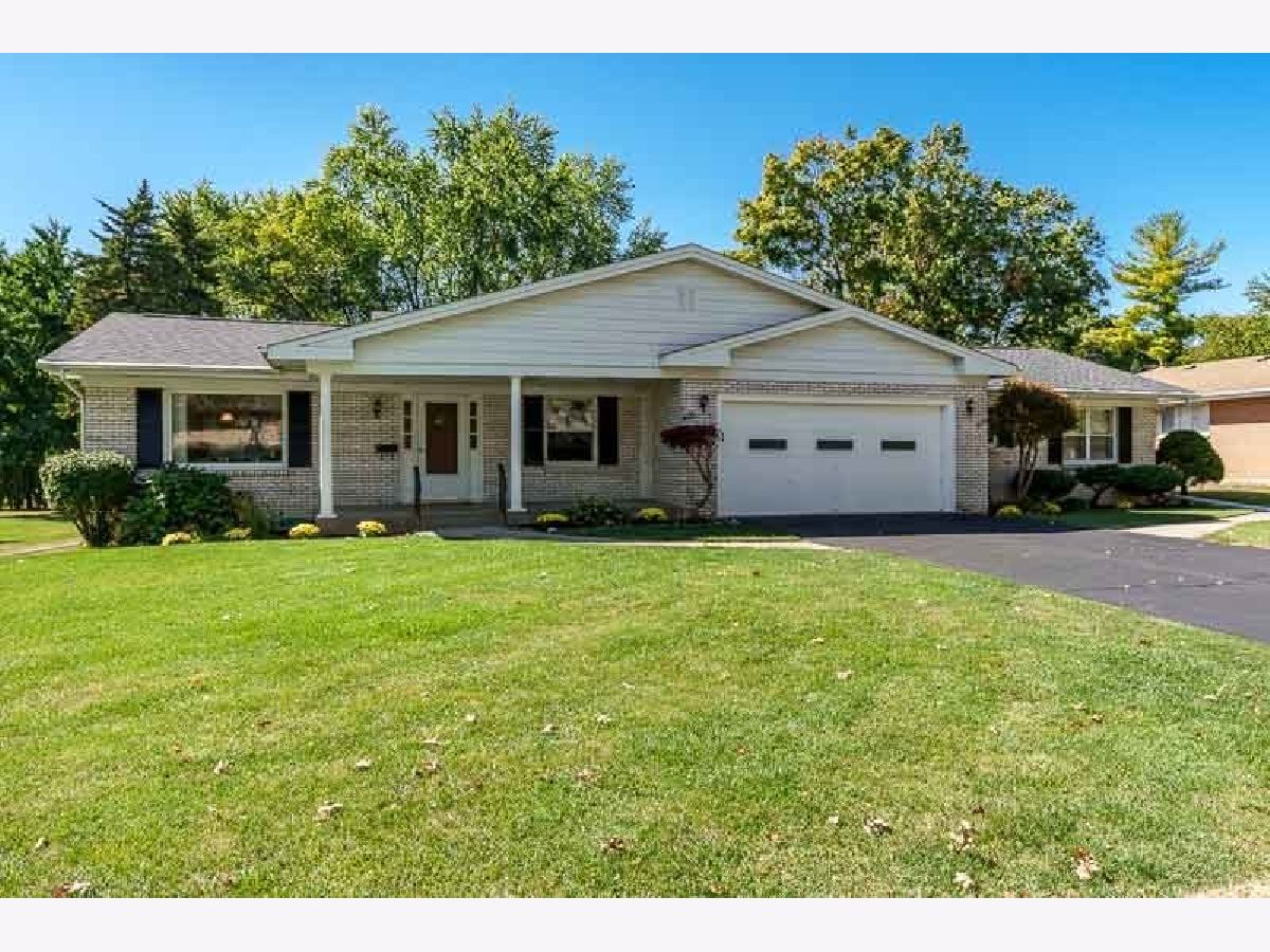  Rented Rockford Illinois, 4121 Crosby