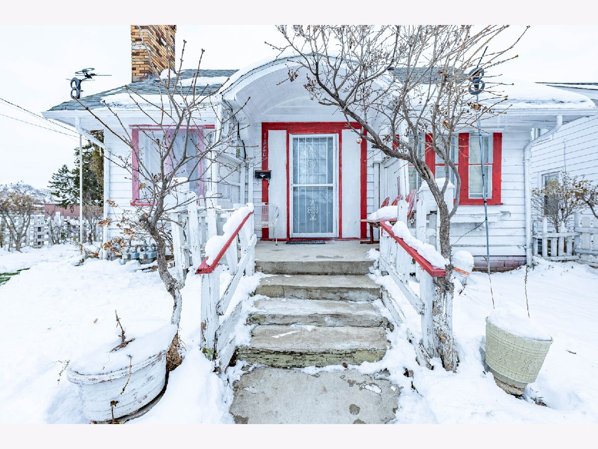  For Sale Waukegan Illinois, 1820 Jenkinson Court