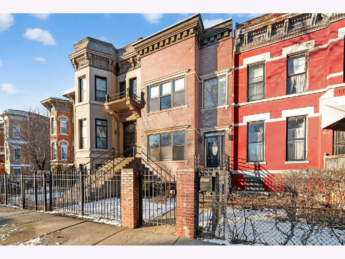  For Sale Chicago Illinois, 626 Oakwood Boulevard