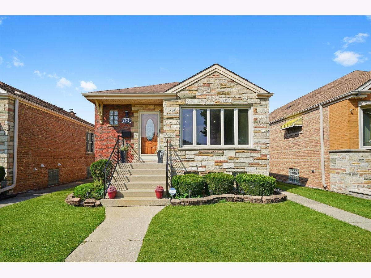  For Sale Chicago Illinois, 8242 Albany Avenue