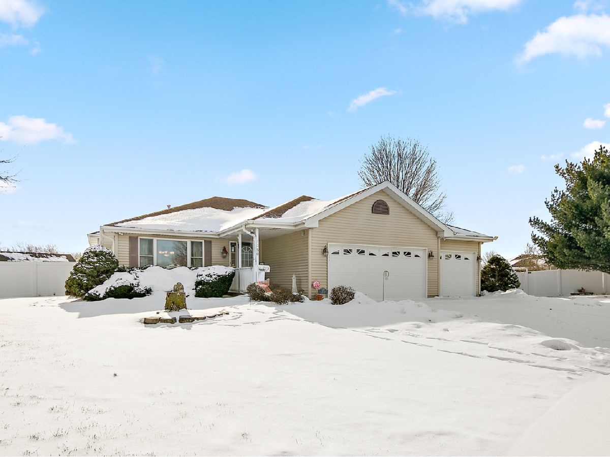  For Sale Bourbonnais Illinois, 1350 Argyle Lane