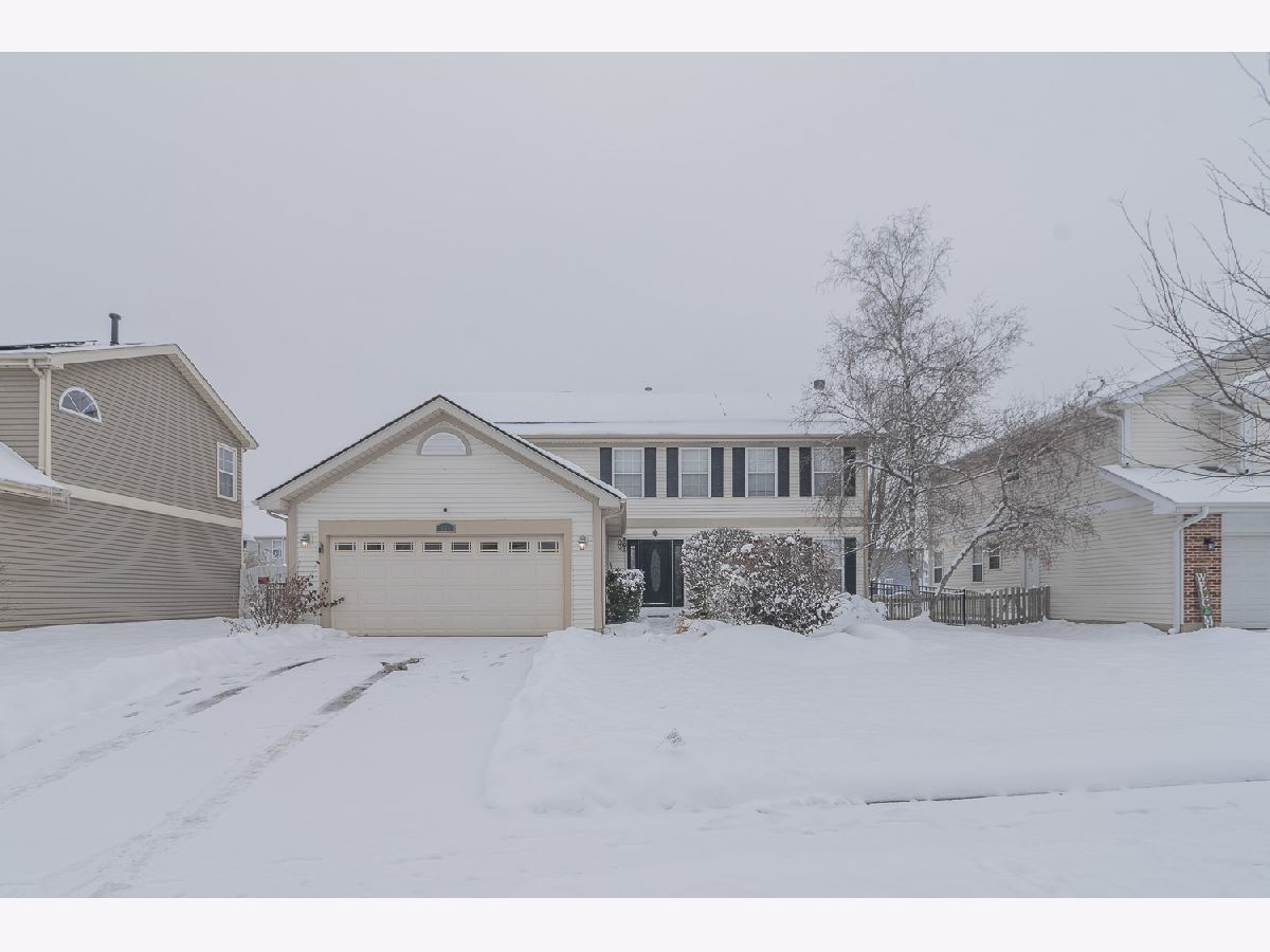 Homes & Townhomes For Rent Oakhurst Aurora Illinois, 164 Forestview