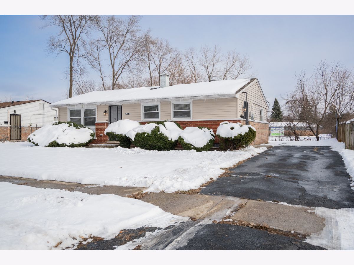  For Sale Markham Illinois, 16551 Plymouth Drive
