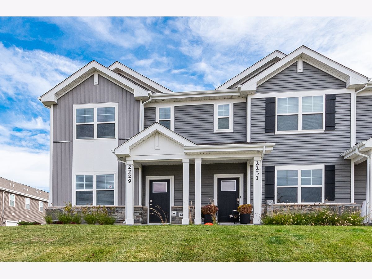 Condos & Townhomes & Homes For Rent Sonoma Trails Oswego Illinois, 2229 Riesling