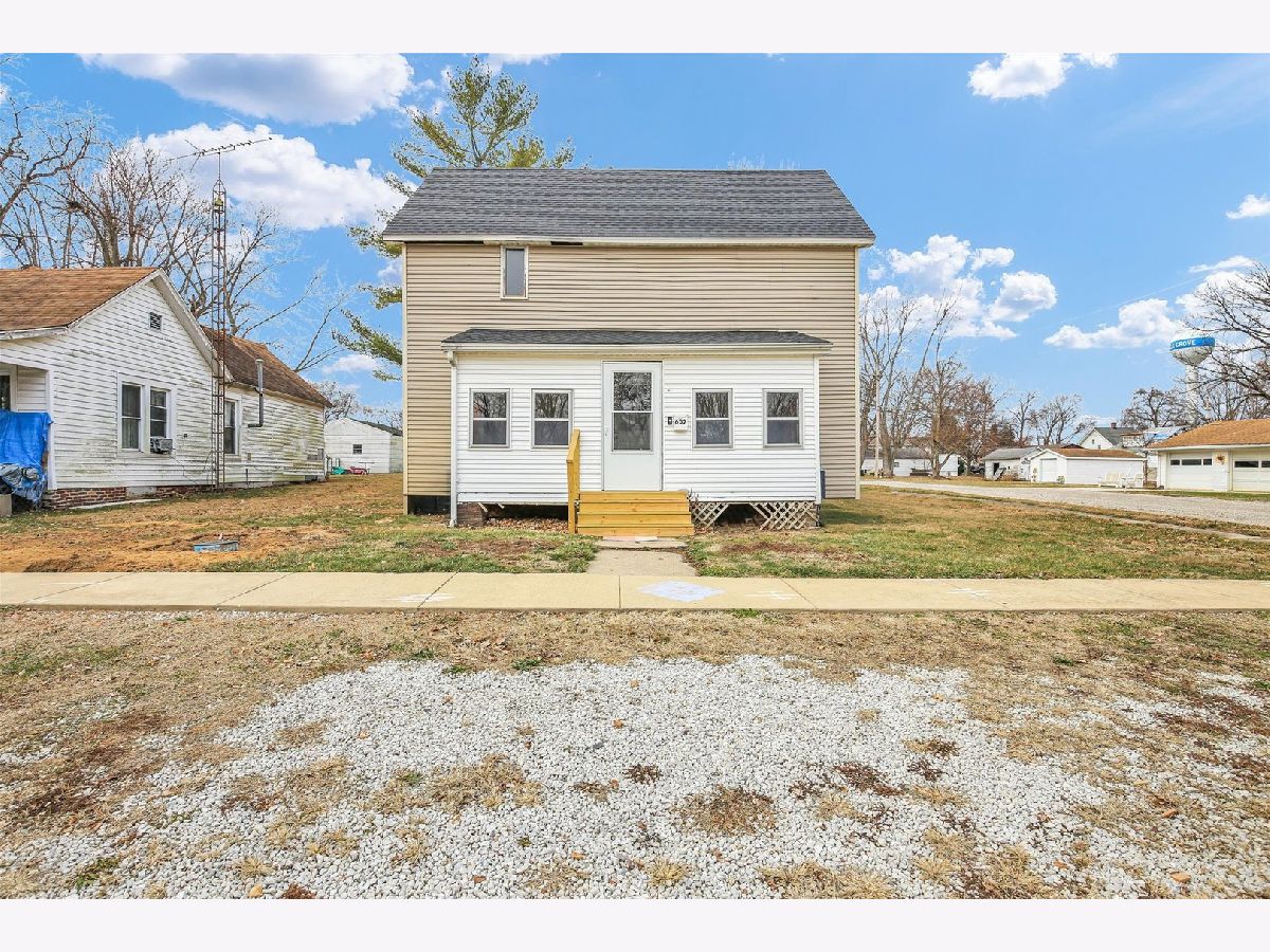  For Sale Villa Grove Illinois, 602 Elm Street