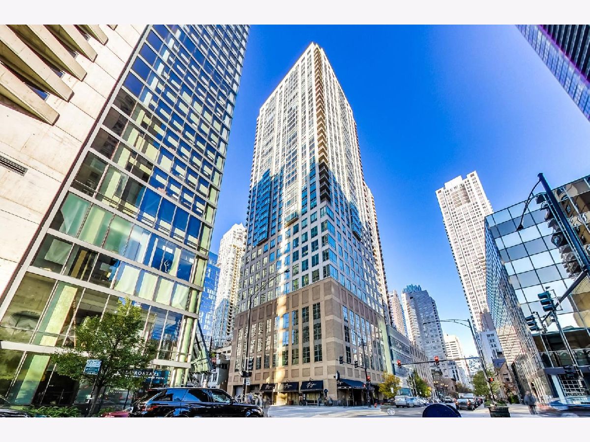  For Rent Chicago Illinois, 2 Erie