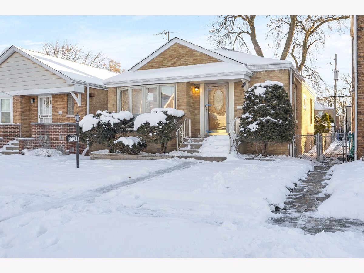  For Sale Chicago Illinois, 9731 Ellis Avenue