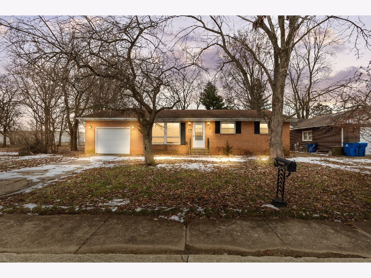  For Sale Momence Illinois, 209 Indiana Street