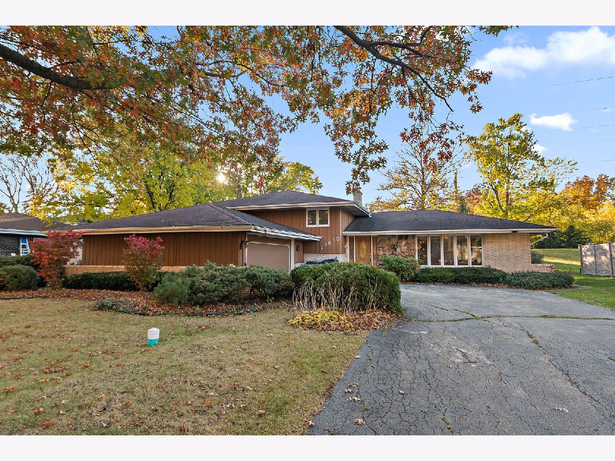 Homes Sold Palos Pines Palos Heights Illinois, 12810 Cedar