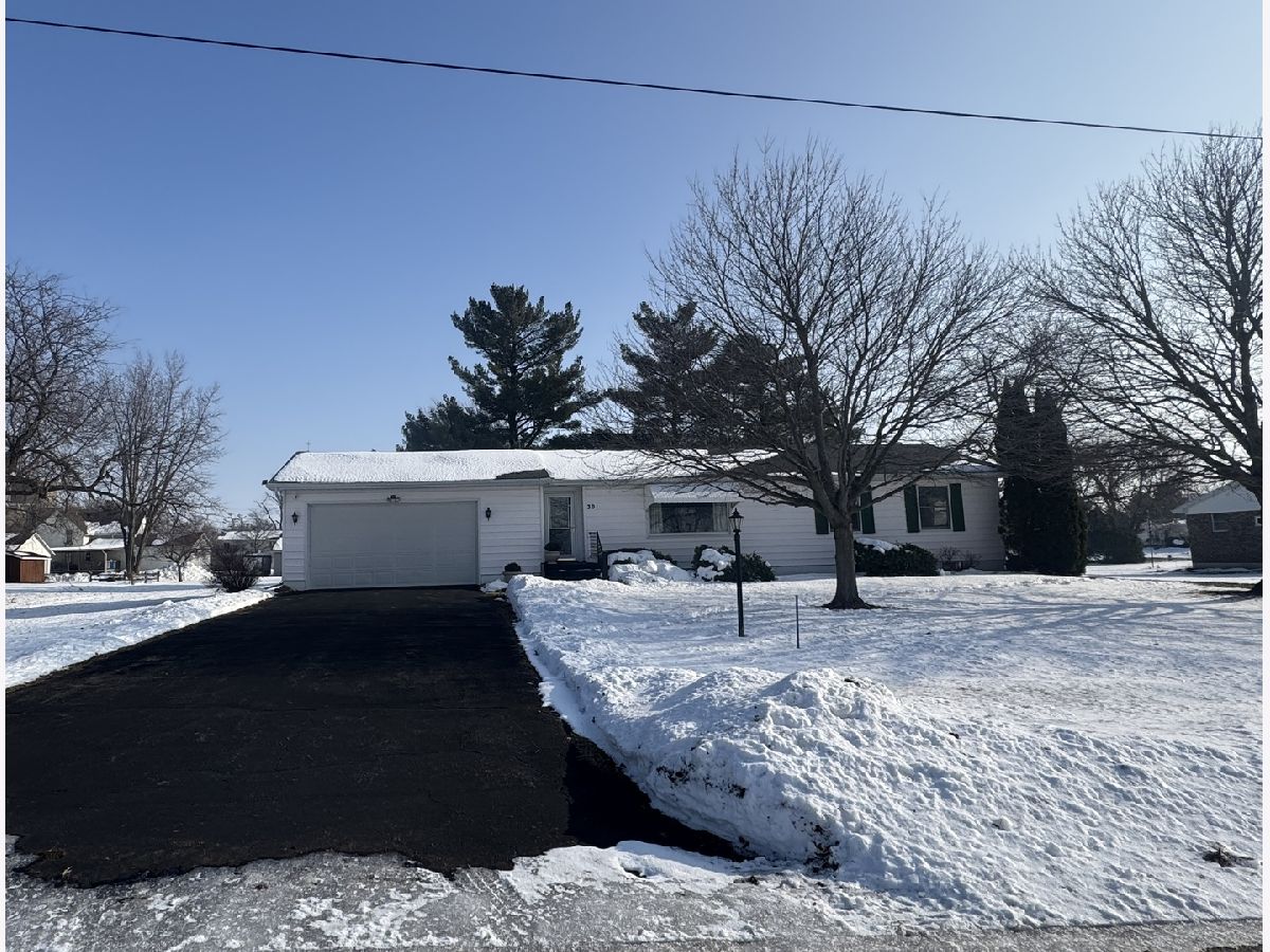  For Sale Sublette Illinois, 301 West Street