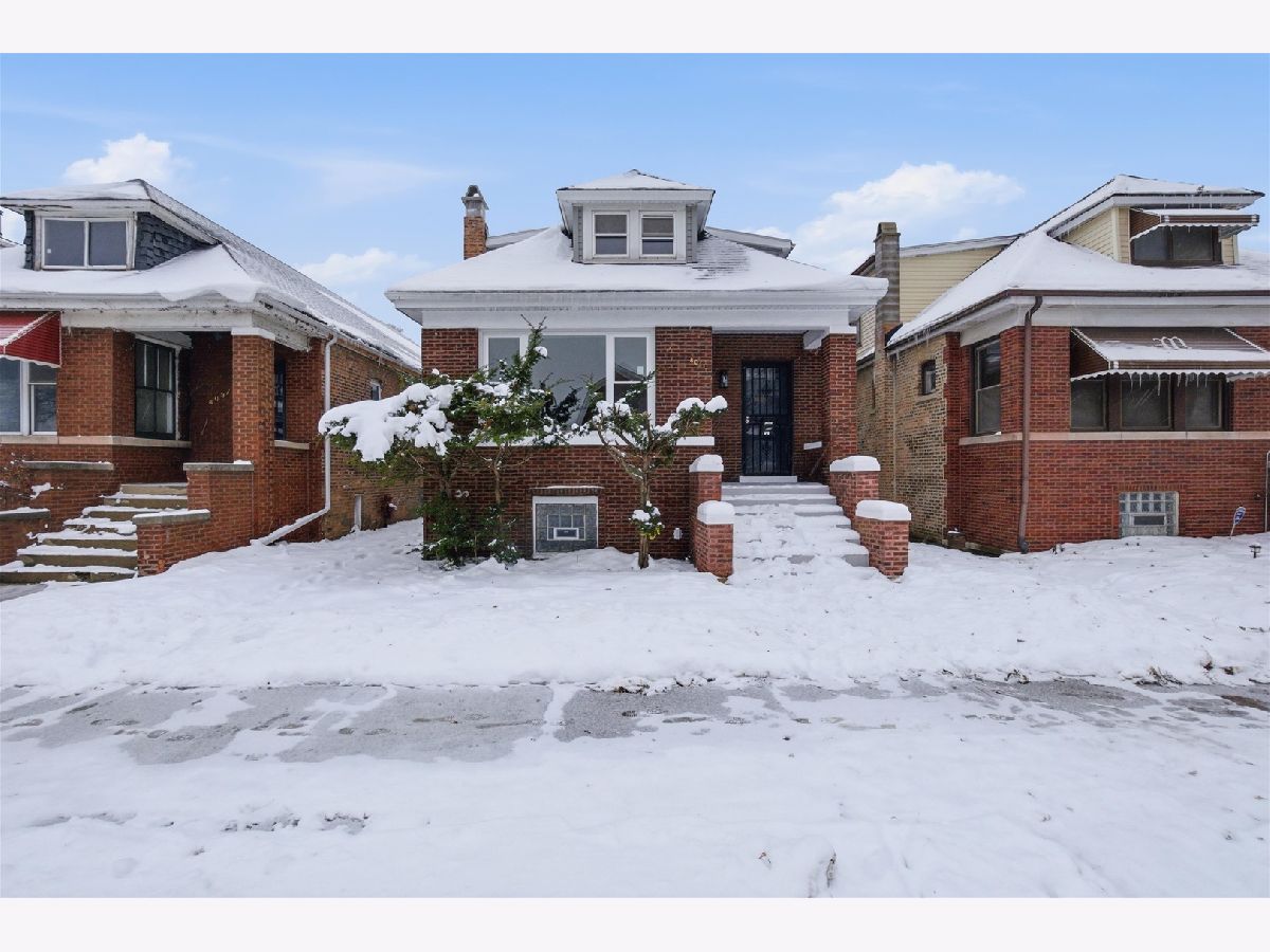  For Sale Chicago Illinois, 8011 Dante Avenue