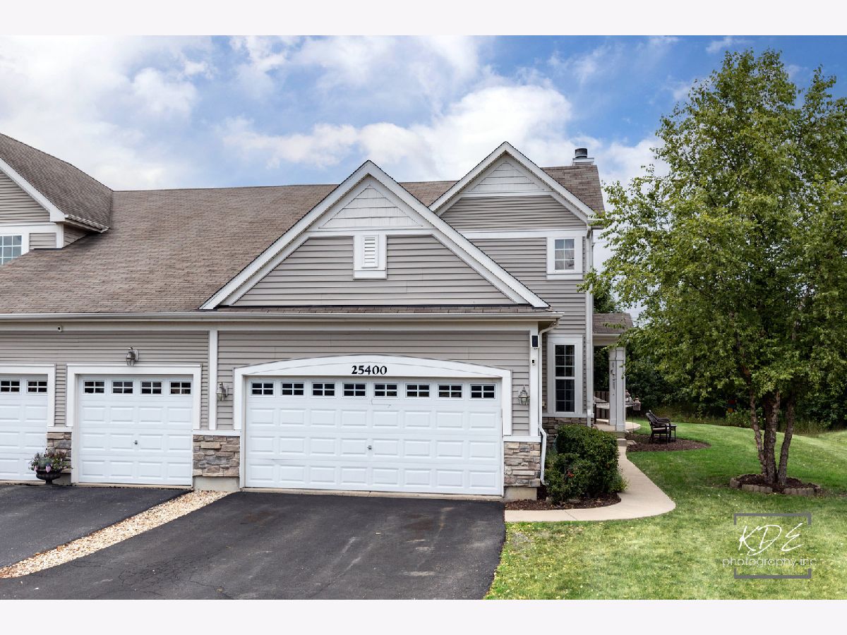 Homes & Townhomes For Sale Creekside Crossing Plainfield Illinois, 25400 Cove Court