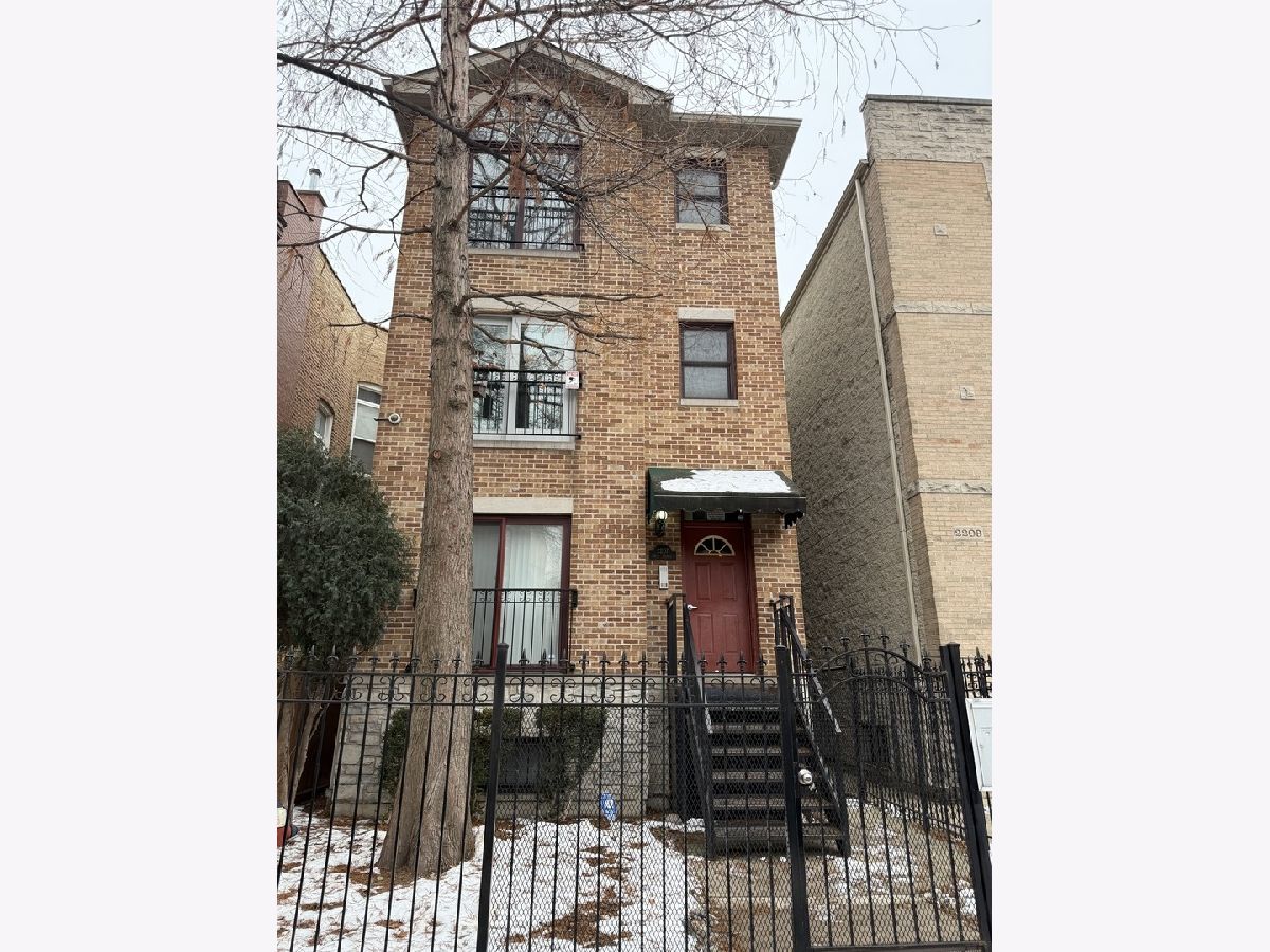  Rented Chicago Illinois, 2207 Warren