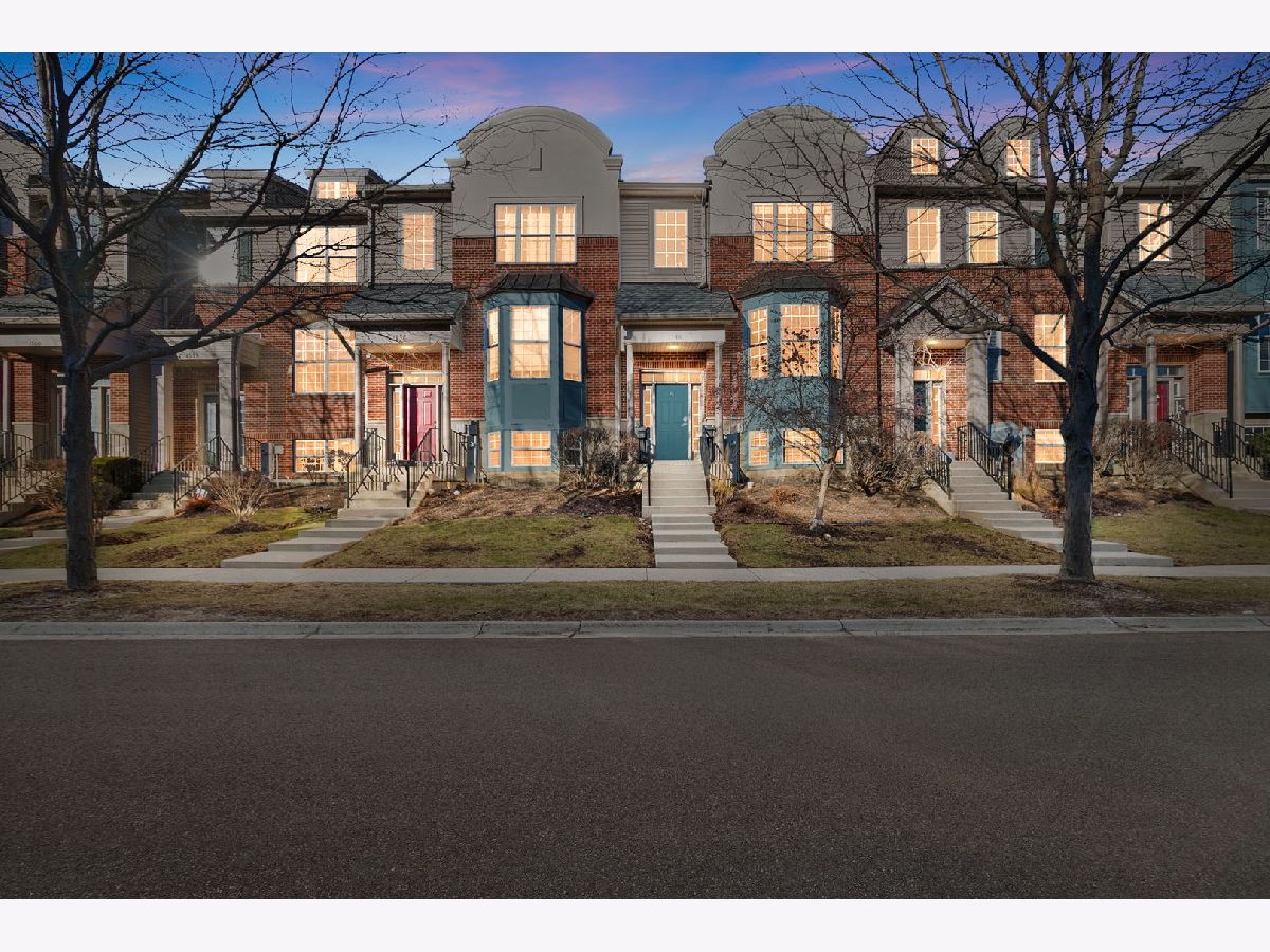  For Sale Grayslake Illinois, 1548 Station Park Drive