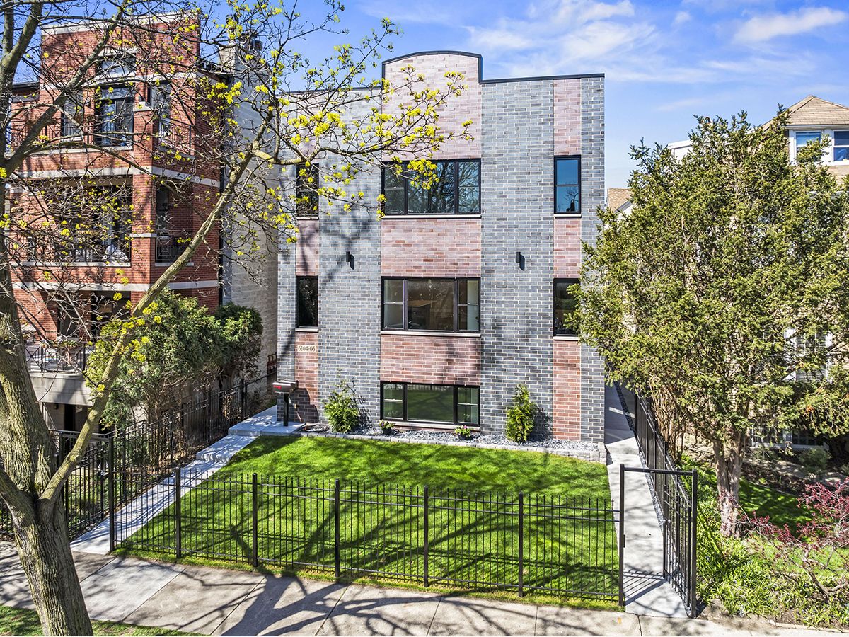  For Sale Chicago Illinois, 6106 Hermitage Avenue