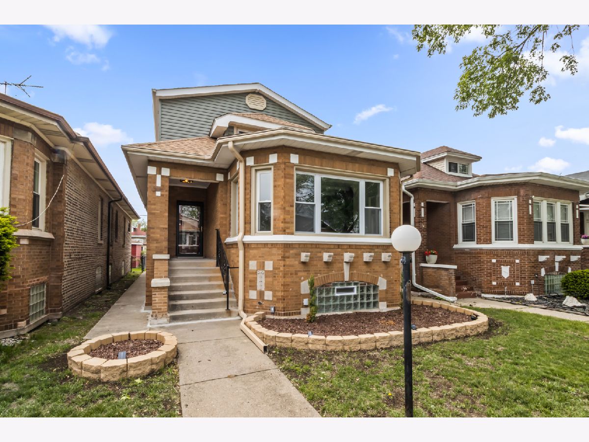  For Sale Chicago Illinois, 8114 Paxton Avenue