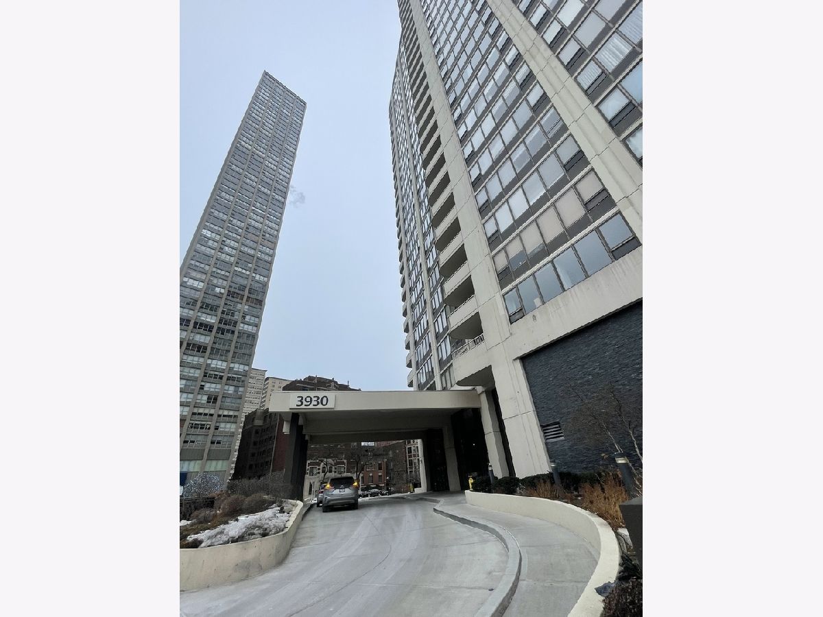  Sold Chicago Illinois, 3930 Pine Grove