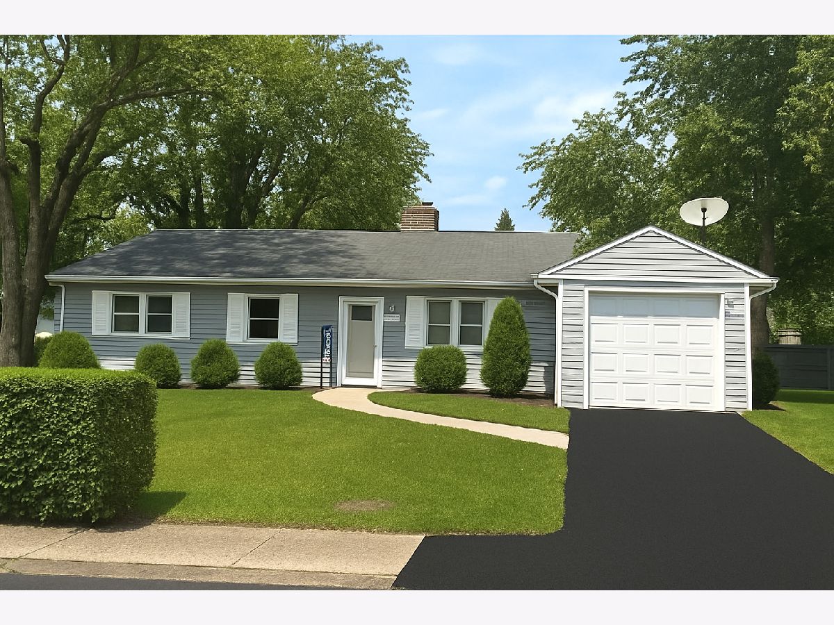  For Sale Park Forest Illinois, 142 Marquette Street