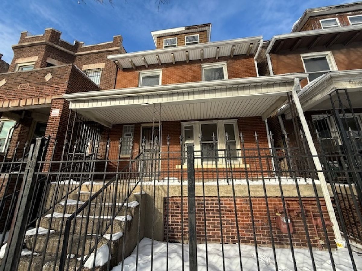  For Sale Chicago Illinois, 4346 Gladys Avenue