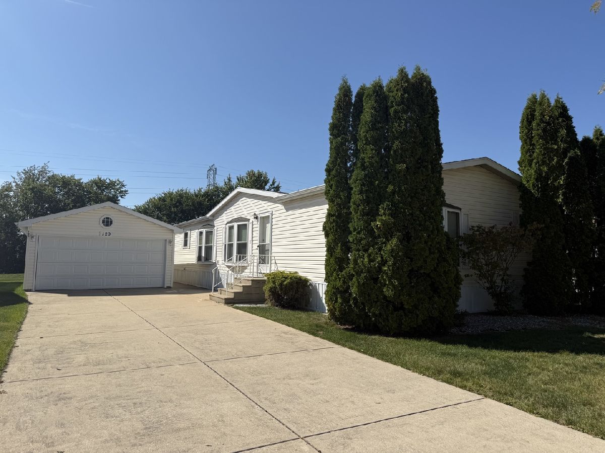  For Sale Matteson Illinois, 129 Hibiscus Circle