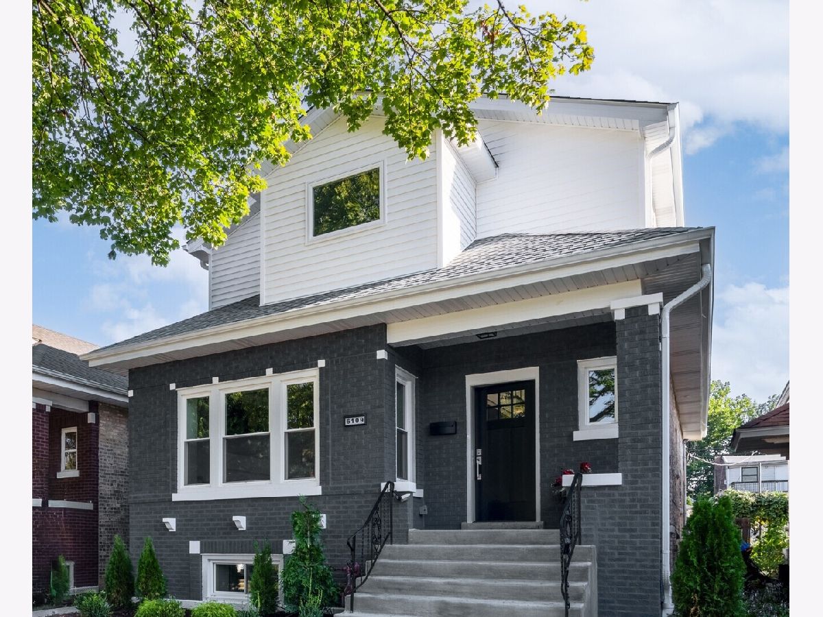  For Sale Chicago Illinois, 6109 Berenice Avenue