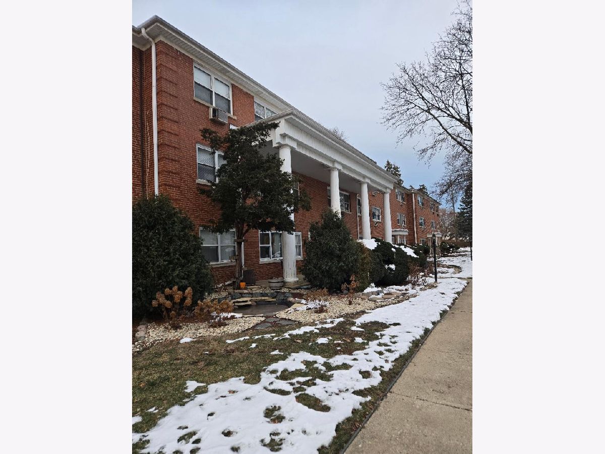  For Rent Des Plaines Illinois, 570 Princeton