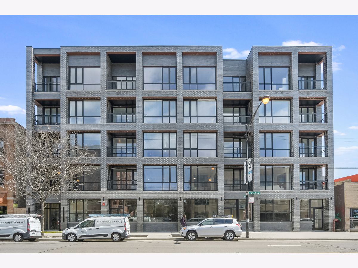  For Rent Chicago Illinois, 5753 Broadway