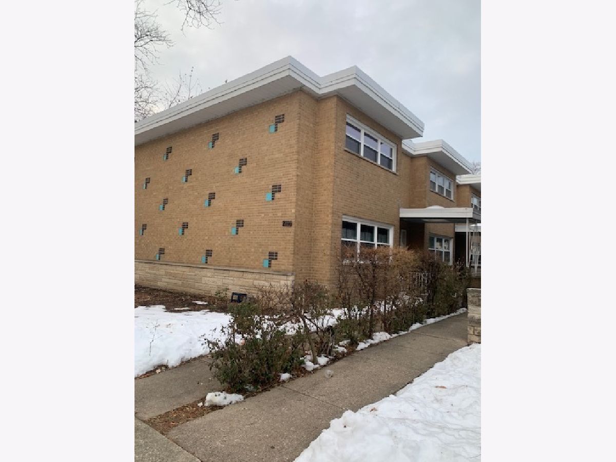  For Sale Chicago Illinois, 2036 Morse Avenue