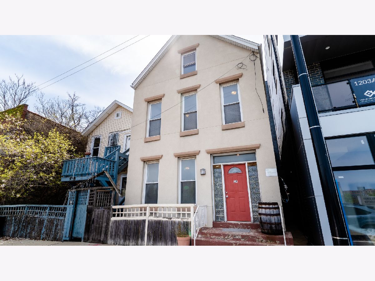  Rented Chicago Illinois, 942 Elston