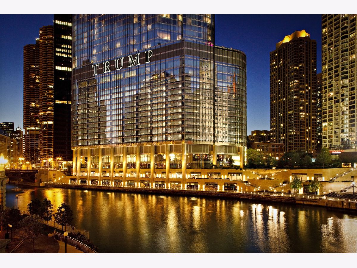 Condominiums For Sale Trump Tower Chicago Chicago Illinois, 401 Wabash Avenue