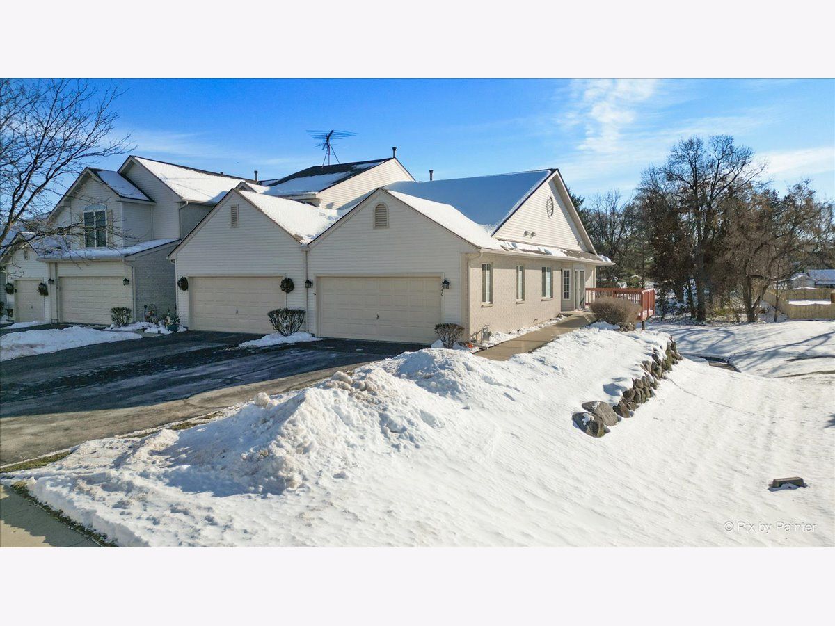 Townhomes & Condos For Sale Timber Trails Mchenry Illinois, 1740 Pine Street