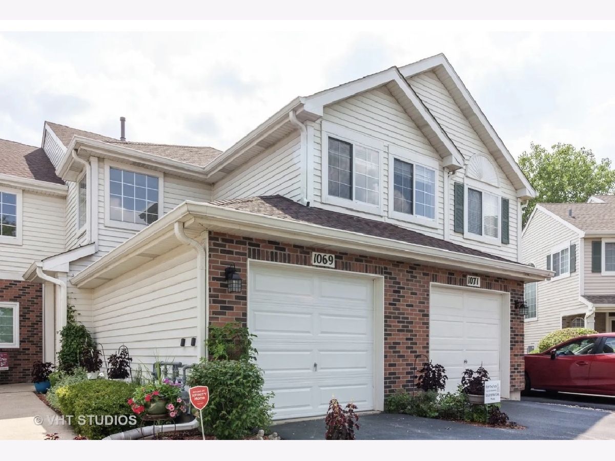  For Rent Darien Illinois, 1069 Ripple Ridge