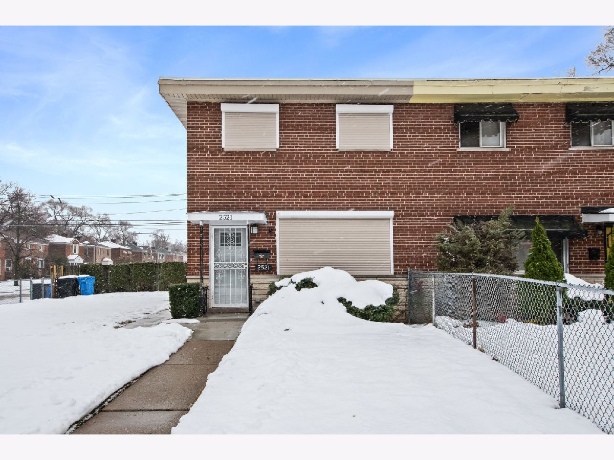  For Sale Chicago Illinois, 2521 98th Street